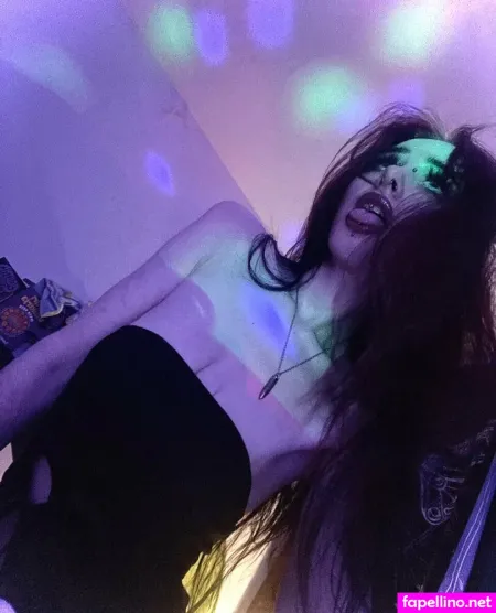 Serenesunsetsx OnlyFans Thumbnail #5N1W6L0TMP