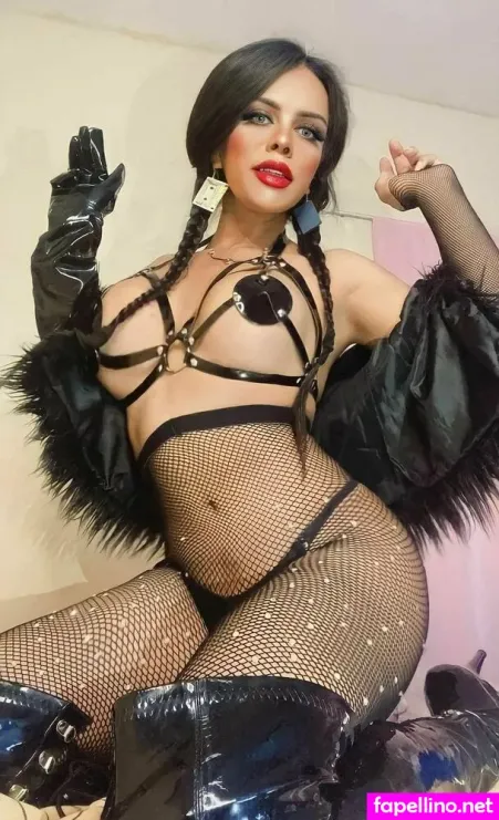 Serenialilith OnlyFans Thumbnail #alH2yUhdyh