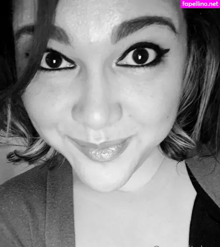 Serenitaboo OnlyFans Thumbnail #j2gG8dKICM