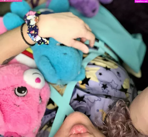 Serenitaboo OnlyFans Thumbnail #yJzuDXgqOu