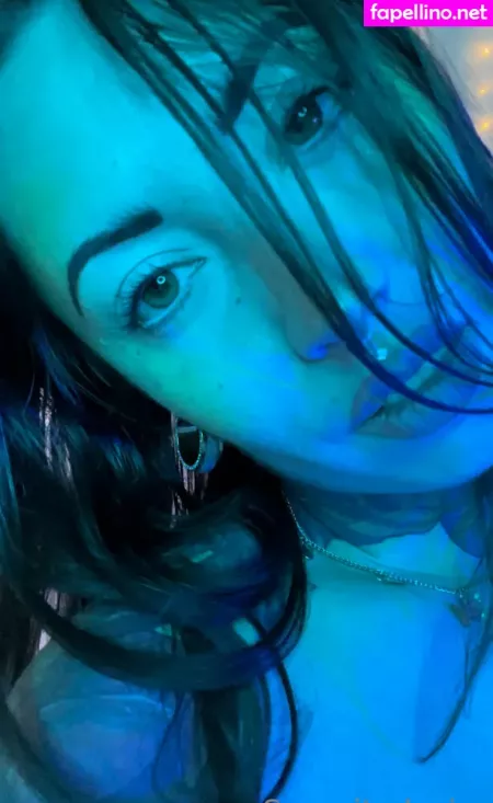 Serenitydesirexo OnlyFans Thumbnail #00SAfBfczL