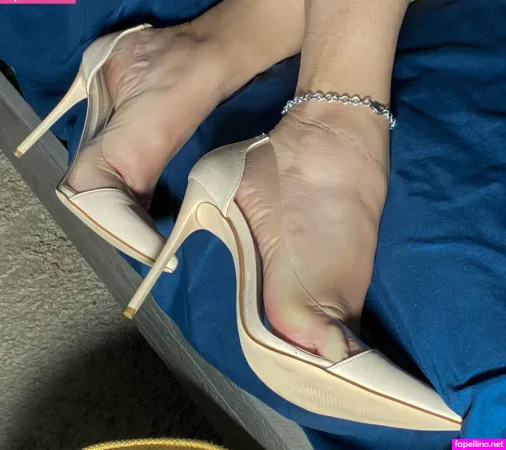 Serenitylite OnlyFans Thumbnail #csMGzfhnPU