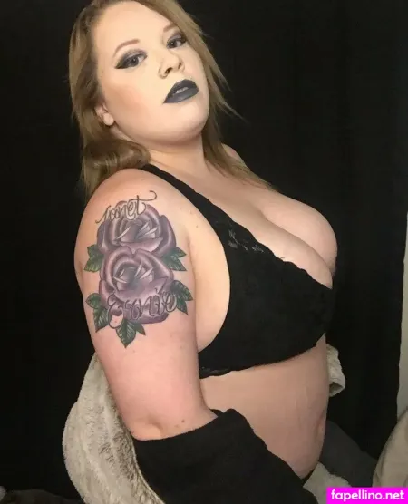 Serenitymae OnlyFans Thumbnail #yRdtz3F9Z5