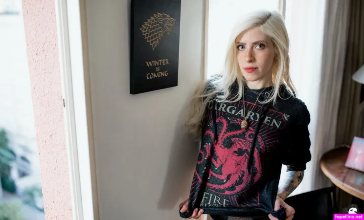 Serenna OnlyFans Thumbnail #JMrIQqPu7B