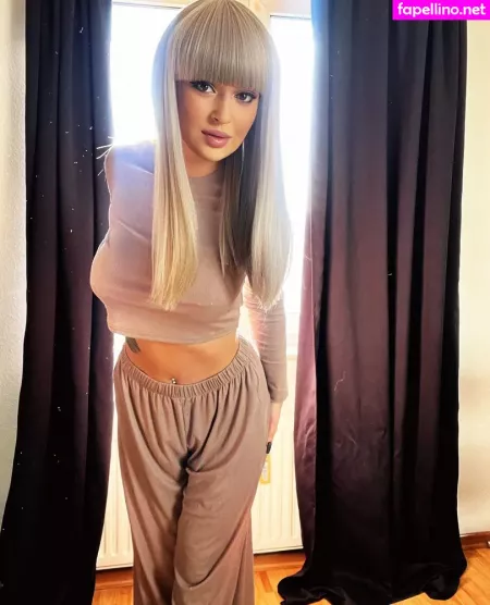 Serraphine OnlyFans Thumbnail #8nyKM8qaEn