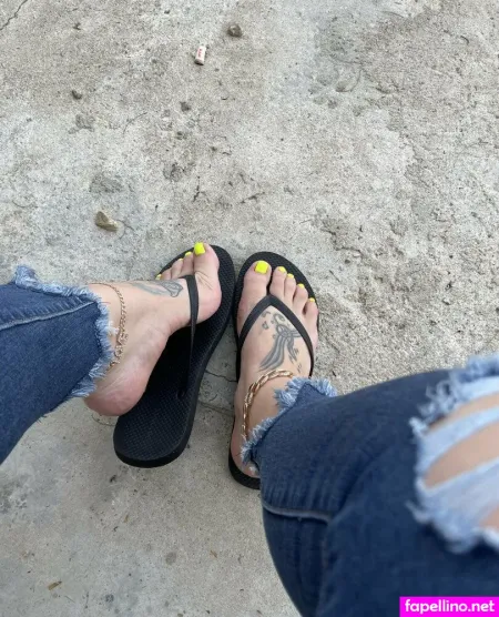 Servingfet OnlyFans Thumbnail #F04a4ujsrg