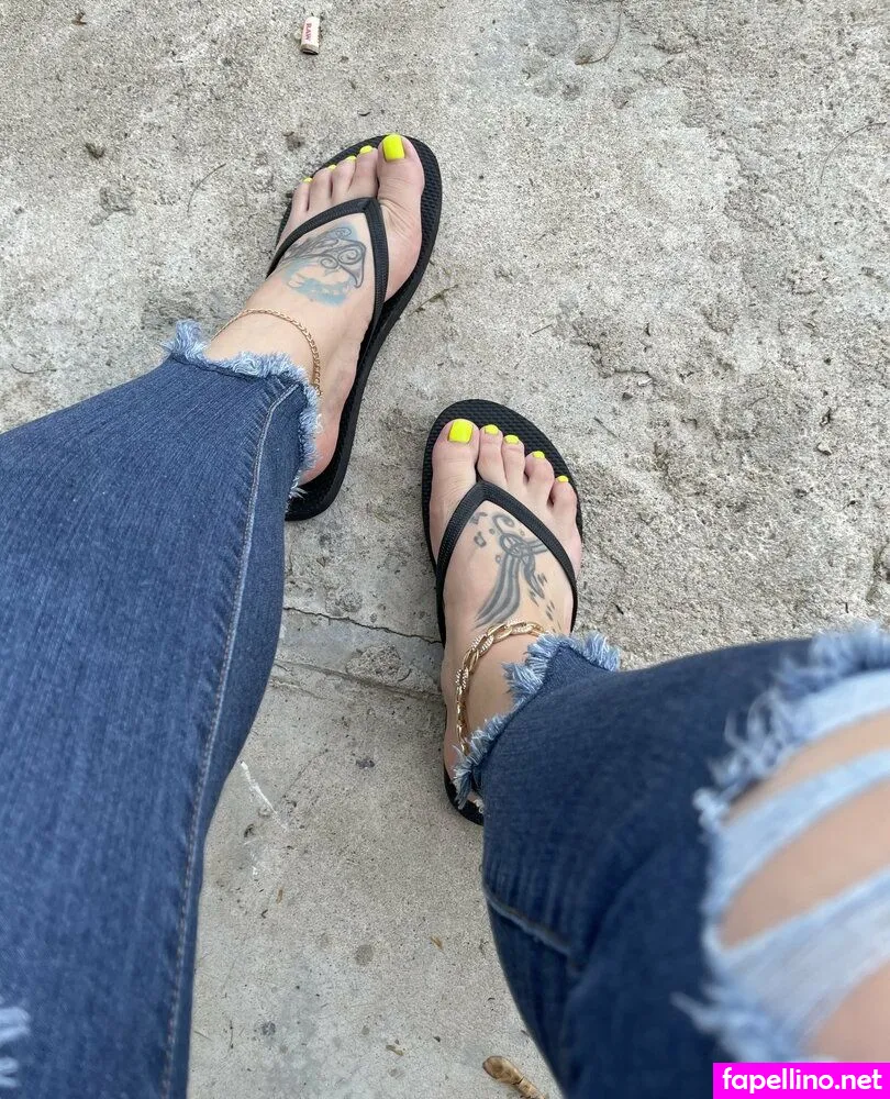 ladyasshh_, servingfet Nude Leaked OnlyFans Photo #Smv8W8gRFZ