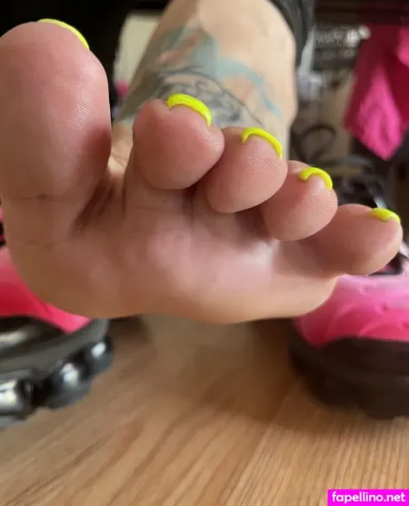 Servingfet OnlyFans Thumbnail #cpQ6fI5JUW