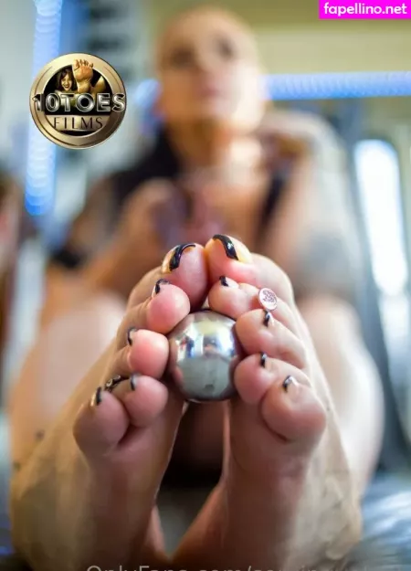 Servingvelvet OnlyFans Thumbnail #WHKWF49a4R