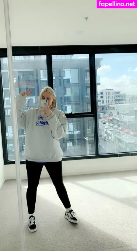 Seshemetka OnlyFans Thumbnail #P2igHGxq6h