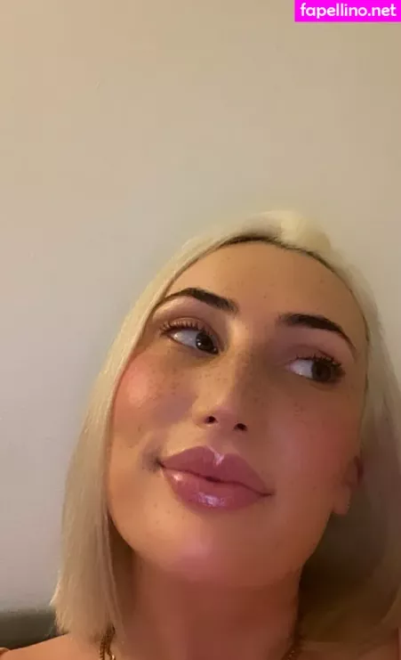 Seshemetka OnlyFans Thumbnail #TuDk4ObE4E