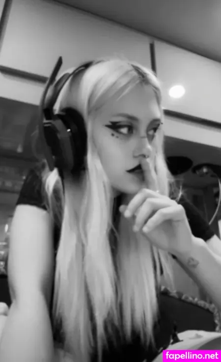 Setenstoned OnlyFans Thumbnail #ZneI8IIlLs