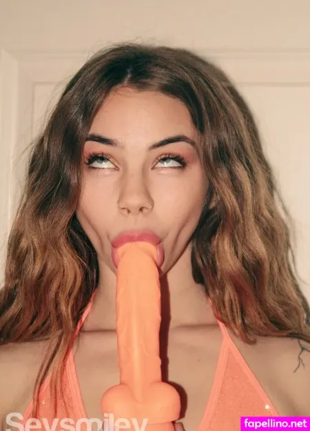 Sevsmileyfree OnlyFans Thumbnail #aFSZ9tcg8P