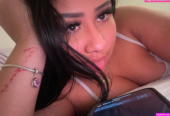 Sexcshayy OnlyFans Thumbnail #7y1NUjEKXU