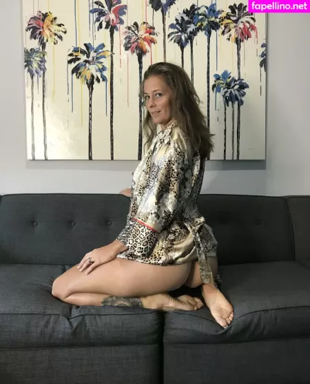 Sexhibitioners OnlyFans Thumbnail #1uFM2MlBof