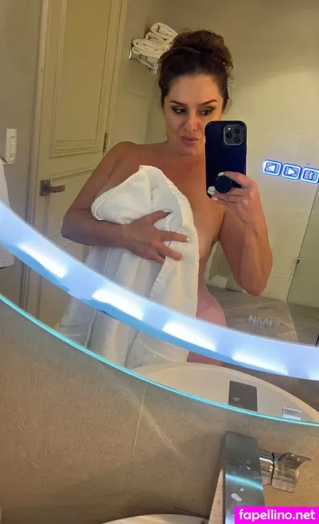 Sexiisyl 1 OnlyFans Thumbnail #31ExBn0lCz