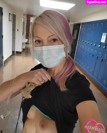 Sexpretzel OnlyFans Thumbnail #ZphWrEGTKh