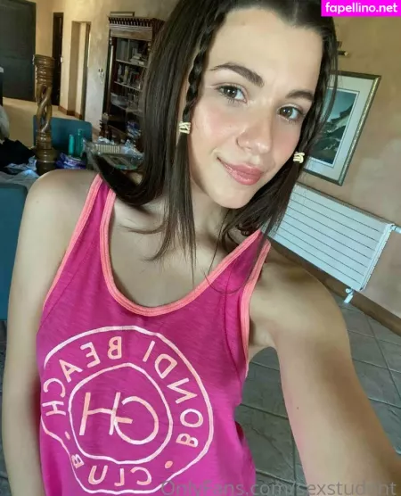 Sexstudent OnlyFans Thumbnail #Z90Nc4CcO0