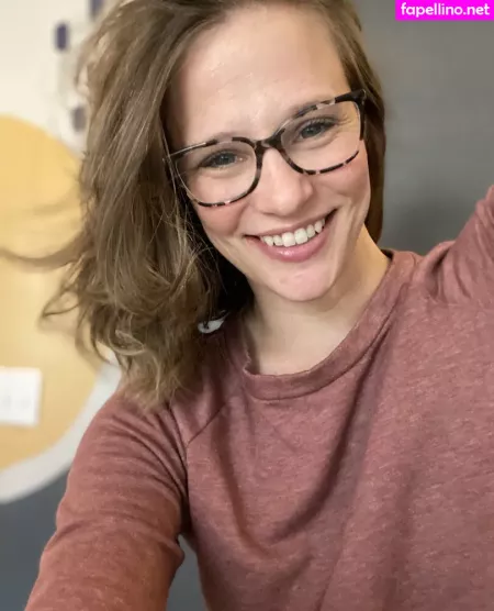 Sexttherapy OnlyFans Thumbnail #rLLOnEEUmh