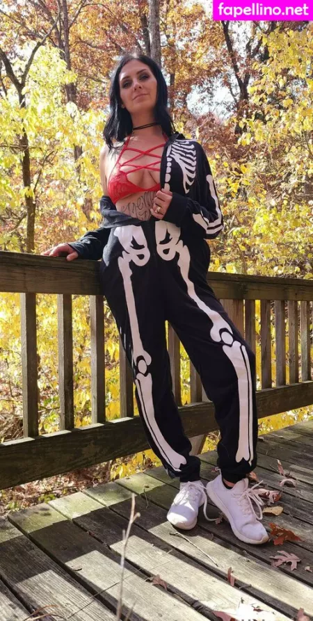 Sexxi Jess OnlyFans Thumbnail #0e0jP400MB