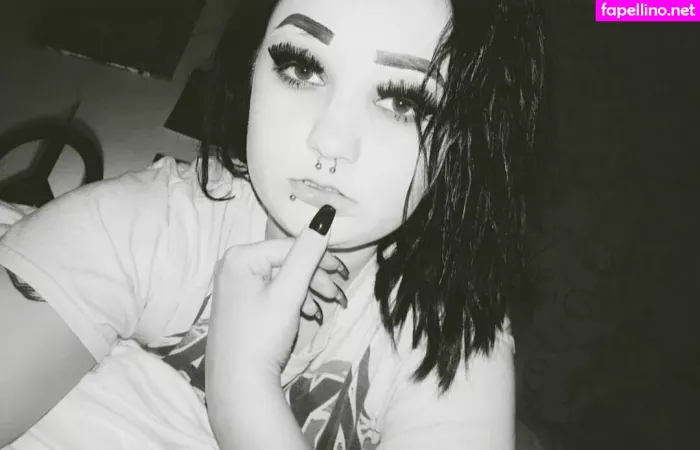 Sexxmetalxbarbiex OnlyFans Thumbnail #uIxOvavT0K