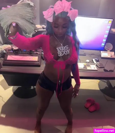 Sexxy Red 2 OnlyFans Thumbnail #eqxrElmLEz