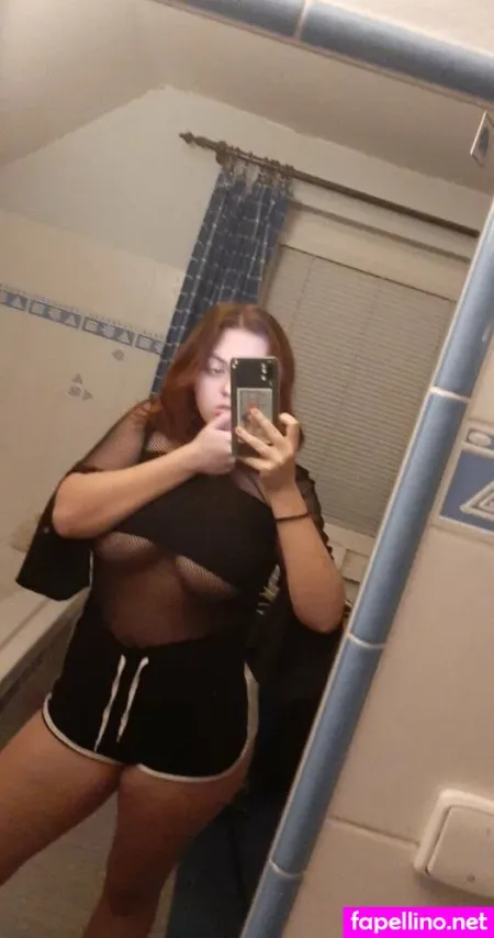 Sexy Beth Main Profile Photo
