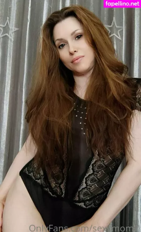 Sexy Mom OnlyFans Thumbnail #L2XxSXJzhK