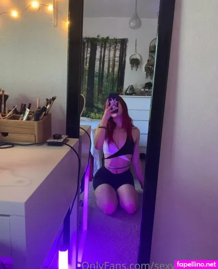 Sexy Smokes OnlyFans Thumbnail #xMCaxx78Yk
