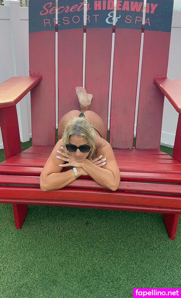 sexxyybeachmom50, sexybeachmom49 Nude Leaked OnlyFans Photo #F7uTqRcfhf