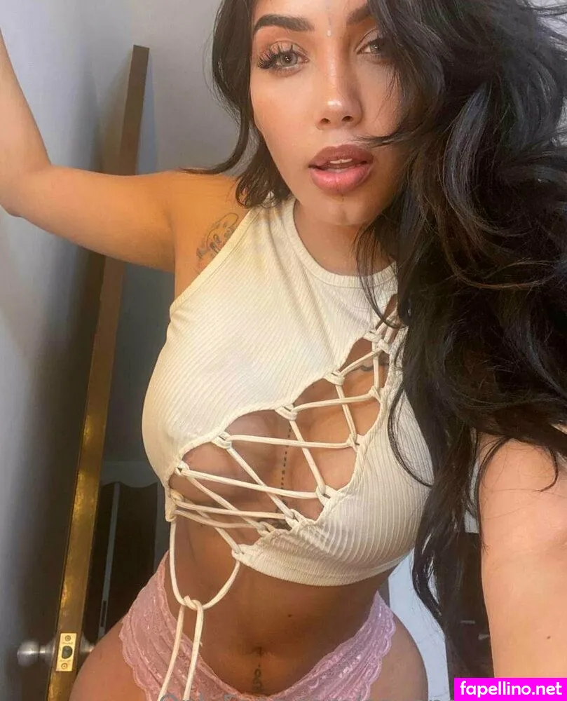 definitelyme, sexycurvejasmine Nude Leaked OnlyFans Photo #BOufehU0j2