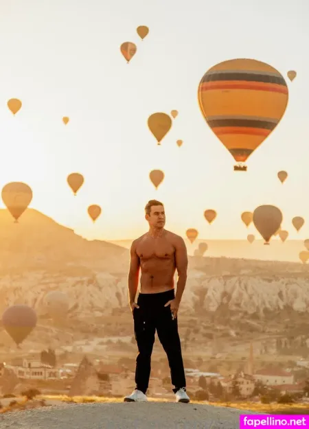 Sexydoctorg OnlyFans Thumbnail #VUI2E8k9yP