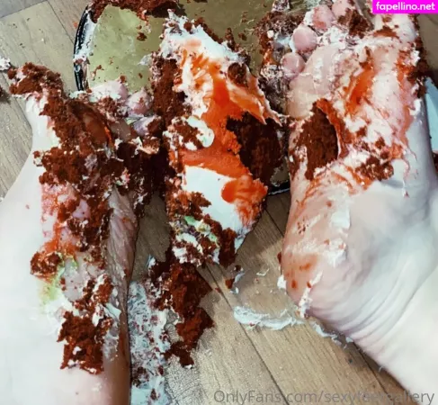 Sexyfeetgallery OnlyFans Thumbnail #lX4BL6jQgK