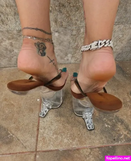 Sexyheels Paola18 OnlyFans Thumbnail #xJctTfSEsa