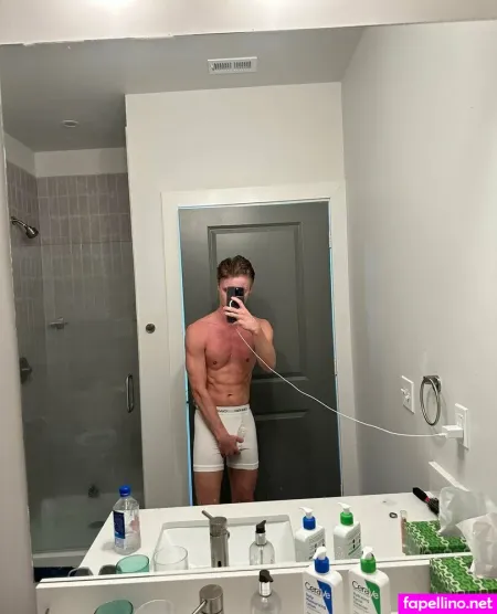 Sexyking9643 OnlyFans Thumbnail #5518TWeoCs