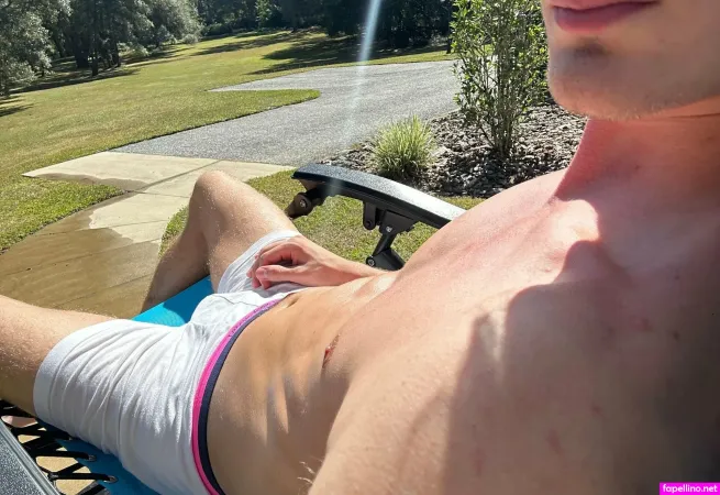 Sexyking9643 OnlyFans Thumbnail #UyyoadmAM0
