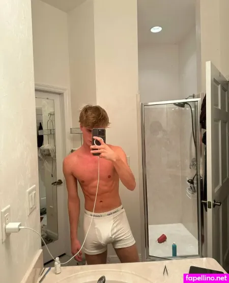 Sexyking9643 OnlyFans Thumbnail #hnUmBmGLcC
