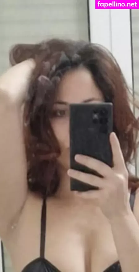Sexylatinawife93 OnlyFans Thumbnail #yE2X34Qgin