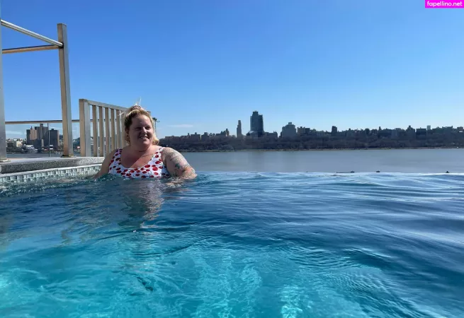 Sexylexilulu OnlyFans Thumbnail #oBI2nZj2nO