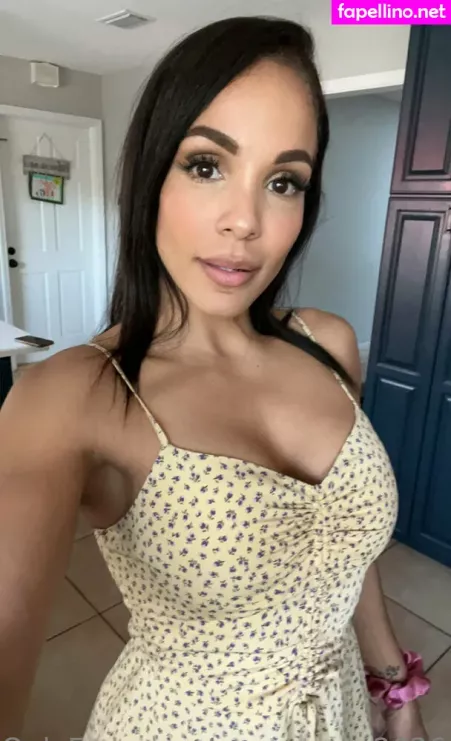 Sexymama2626 OnlyFans Thumbnail #zgDUkmwo98