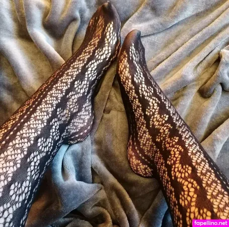 Sexymaturefeet OnlyFans Thumbnail #CUzCI2WIcP