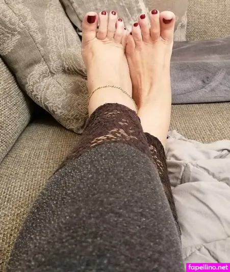 Sexymaturefeet OnlyFans Thumbnail #jtXkr3fzOs