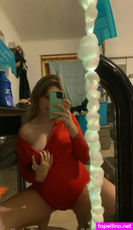 Sexymomma420 OnlyFans Thumbnail #yypIviTY5T