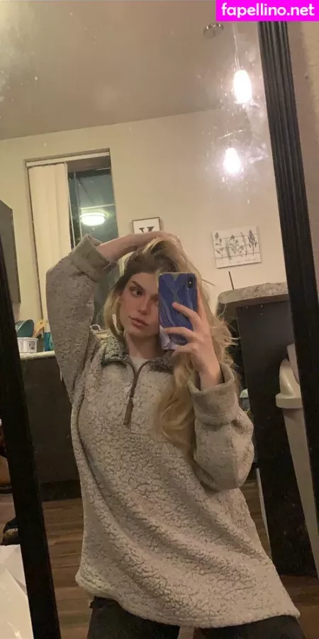 Sexyredinbedfree OnlyFans Thumbnail #H2Eew7Eq0A