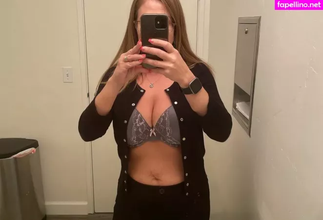 Sexyshystacyvip OnlyFans Thumbnail #xyQ8AGyQpw