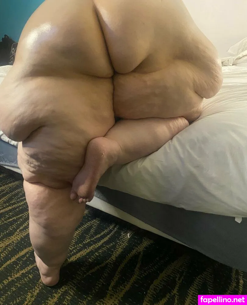 sexyssbbwsara Nude Leaked OnlyFans Photo #98QYPWrsP5