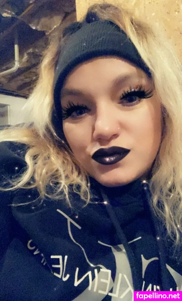 sexystonergirl33 Nude Leaked OnlyFans Photo #u5N7WvUr6a