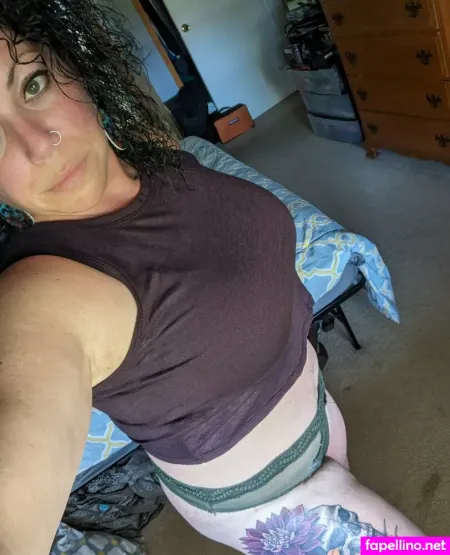 Sexywnymilf OnlyFans Thumbnail #ATScI7BkV5