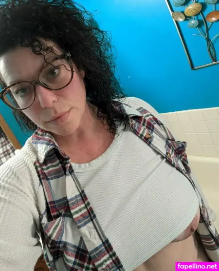 Sexywnymilf OnlyFans Thumbnail #xe1q8YBzsU