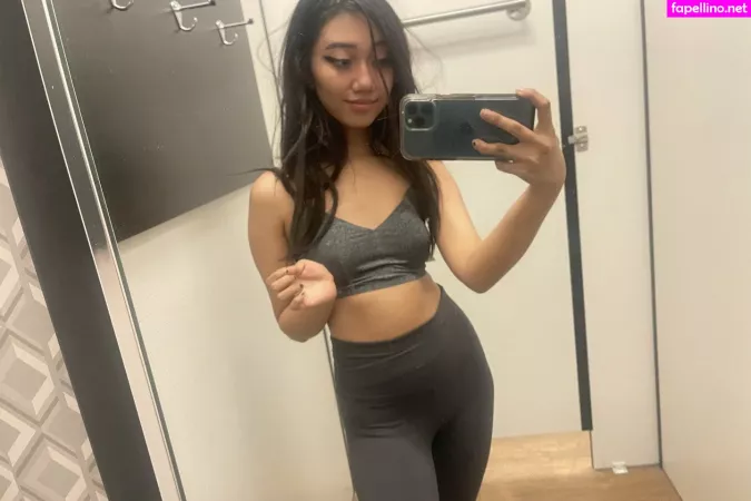 Sgirlmonaa OnlyFans Thumbnail #czdEbagdg3